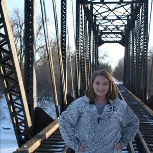 Meet your Posher, Adriana